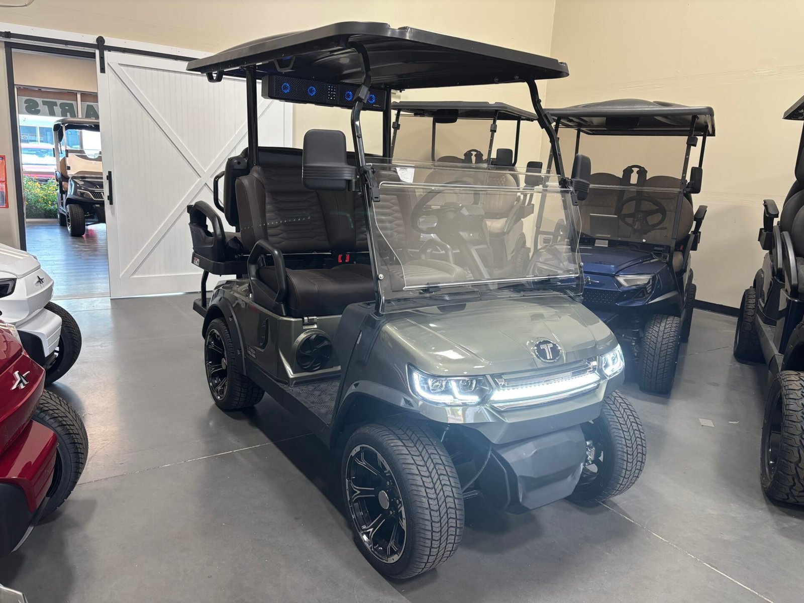 Brand New 2026 Tara Summit Air 2+2 Road ( With Soundbar ) For Sale