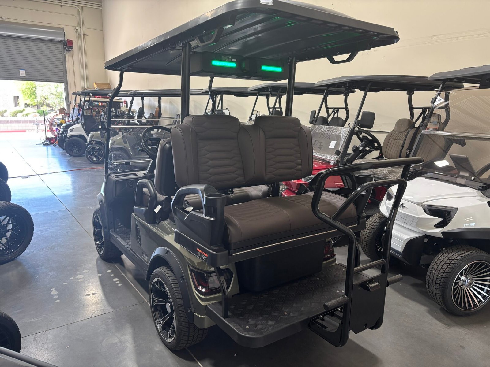 Brand New 2026 Tara Summit Air 2+2 Road ( With Soundbar ) For Sale