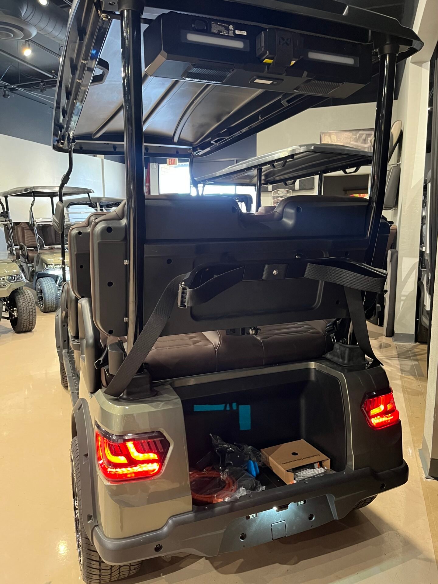 BRAND NEW 2026 TARA SUMMIT AIR 4 WITH CUSTOM SPEAKER BAR For Sale